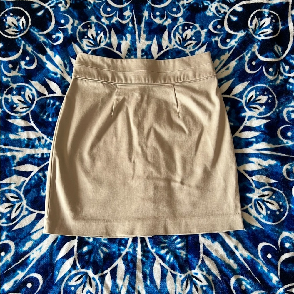 Beige High-Waisted Skirt with Button Detail